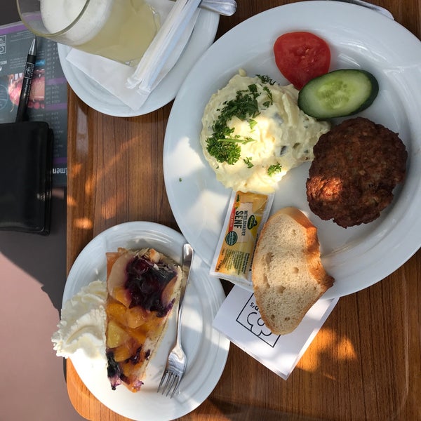 Dinger's Palmencafé Café in Köln