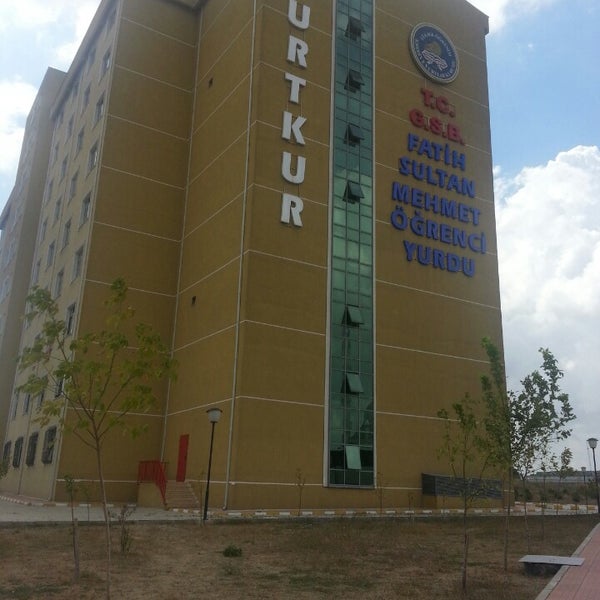 fatih sultan mehmet ogrenci yurdu gencosman gencosman mah ensar cad no 2 ytu davutpasa kampusu bitisigi gungoren