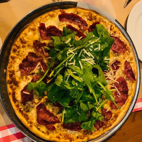 Снимок сделан в The Italian Cut - Pizza&amp;Kitchen пользователем Cem Y. 7/25/2020
