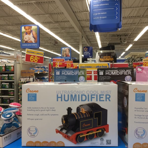 Photo taken at Walmart Supercentre by Humberto R. on 10/29/2016