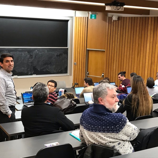 Photo taken at University of Toronto by Humberto R. on 2/14/2019