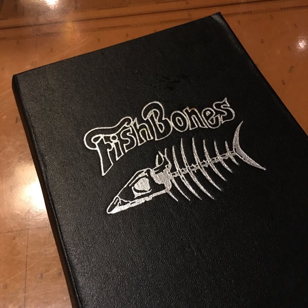 Photo taken at FishBones by Toshi A. on 11/20/2018