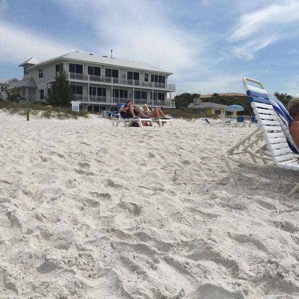 White Sands Beach Resort Resort in Holmes Beach