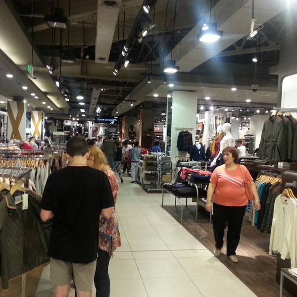 Photo taken at Nuevocentro Shopping by Esteban S. on 3/24/2014