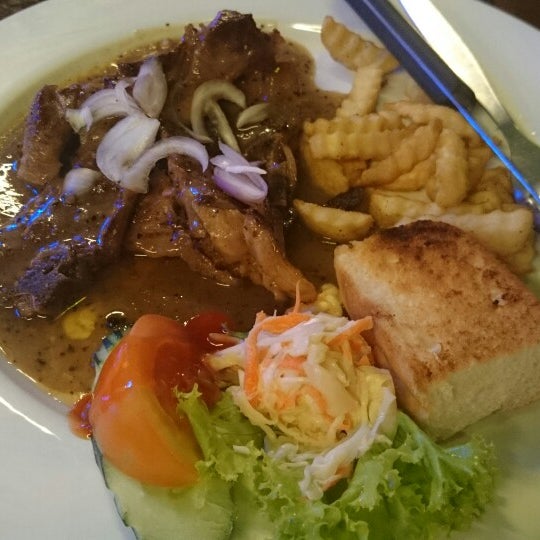 9/10/2014 tarihinde Azaharry A.ziyaretçi tarafından ChopNGrill Western Food'de çekilen fotoğraf