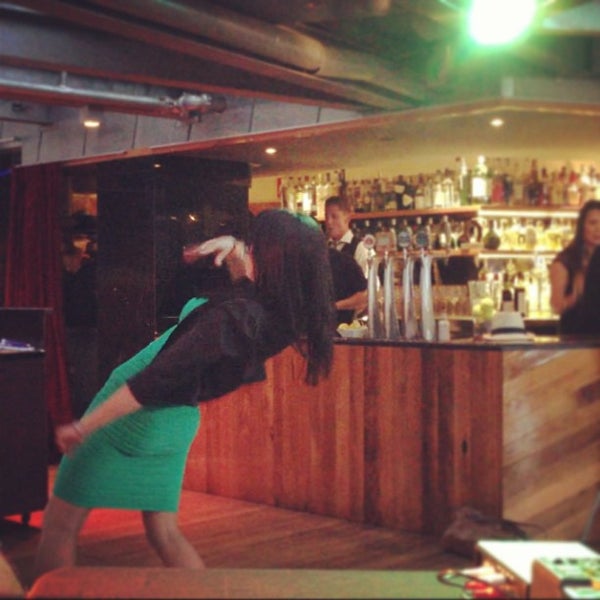3/8/2013にKris V.がTransit Cocktail Loungeで撮った写真