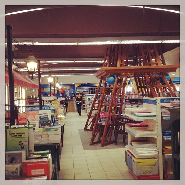 National Book Store Mandaluyong District 1 6 tips from 1589 visitors