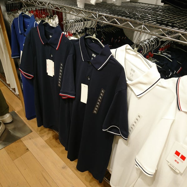 ユニクロ Clothing Store