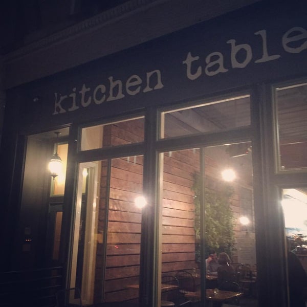 Das Foto wurde bei Kitchen Table von Greg B. am 10/10/2015 aufgenommen
