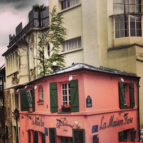 Photos At La Maison Rose Grandes Carrieres 2 Rue De L Abreuvoir