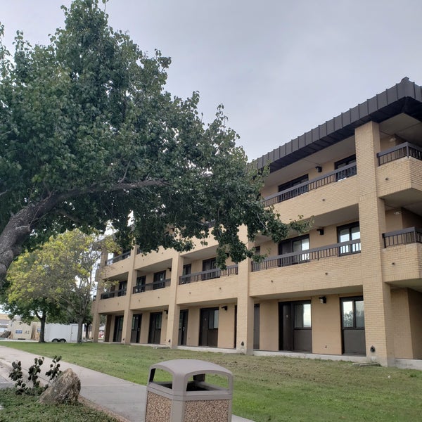 gateway inn lackland air force base