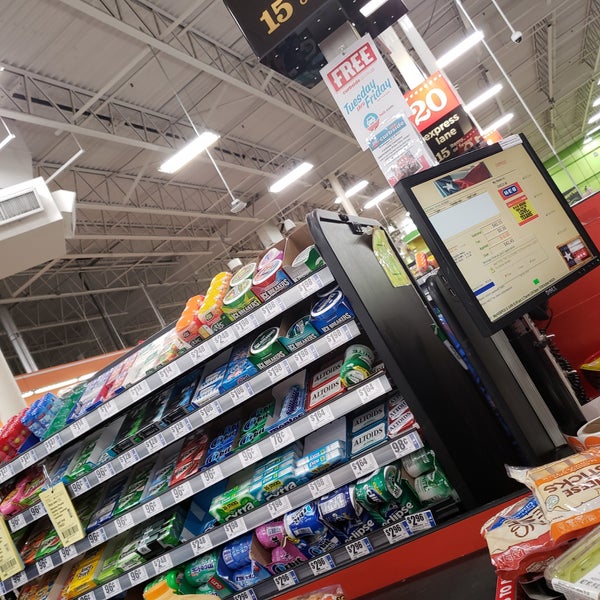 Photo taken at H-E-B plus! by Eric on 8/24/2018