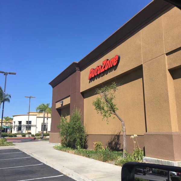 AutoZone 131 visitors