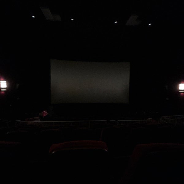 Regal Edwards Temecula & IMAX Cine en Temecula