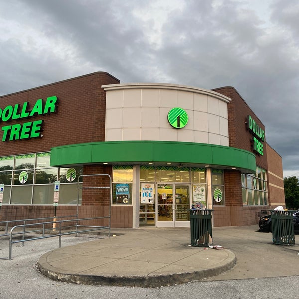 Dollar Tree Discount Store in Bowling Green