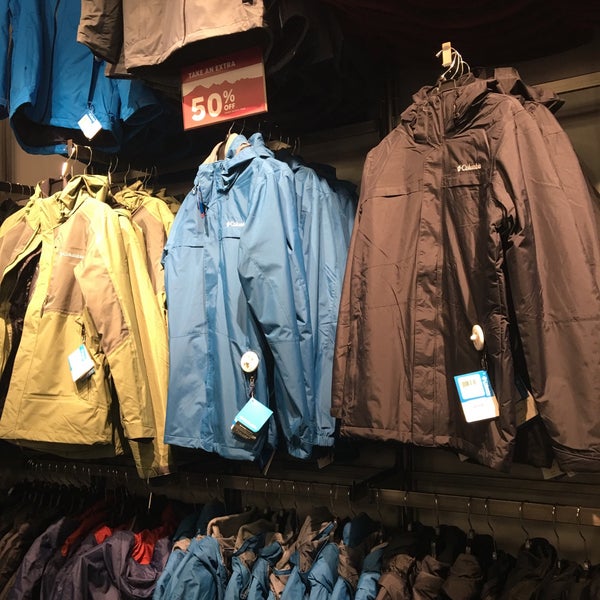Columbia Factory Store - Tienda de ropa