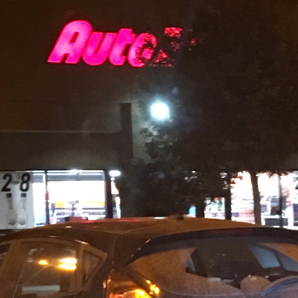 AutoZone 137 visitors