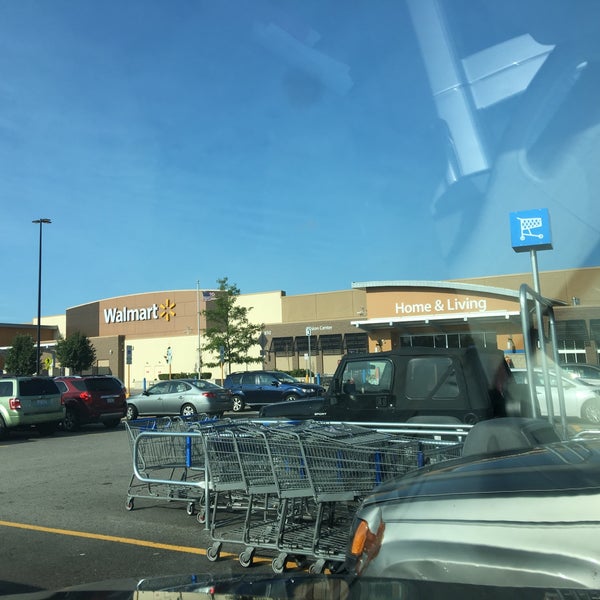 Photos at Walmart Supercenter Streamwood, IL