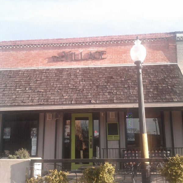 3/6/2013 tarihinde Sam W.ziyaretçi tarafından Village Cafe'de çekilen fotoğraf