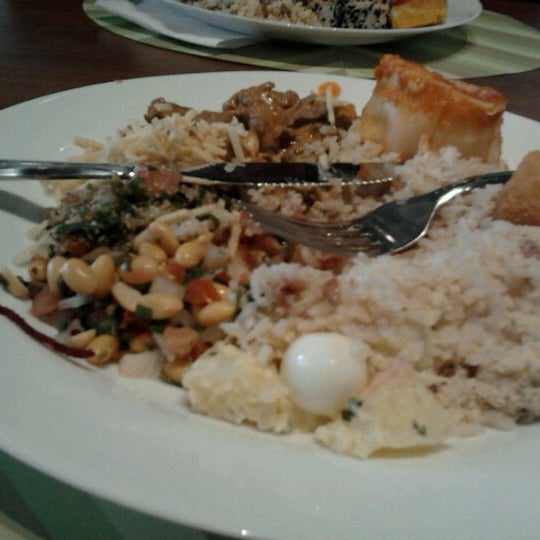 10/18/2012 tarihinde Ricardo H.ziyaretçi tarafından Oazi Restaurante'de çekilen fotoğraf