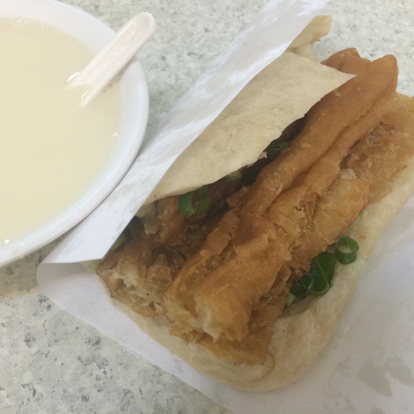 Photos At 精武路燒餅油條 台中市精武路254號