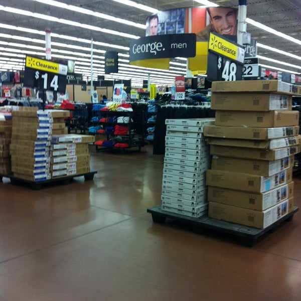 Walmart Supercentre Stouffville'de Hipermarket