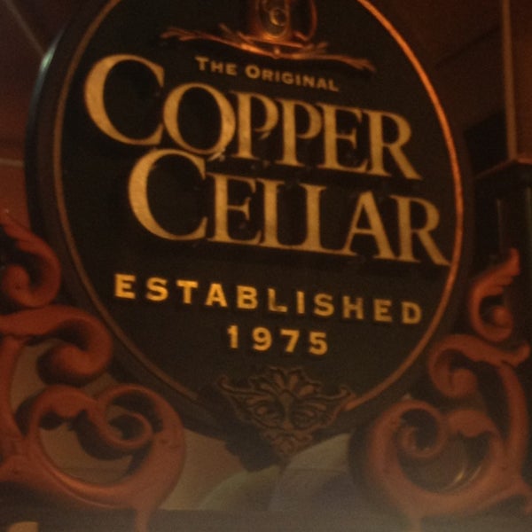 รูปภาพถ่ายที่ The Original Copper Cellar โดย Austin เมื่อ 1/21/2013