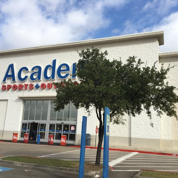 Academy Sports + Outdoors Sporting Goods Retail in Lakepointe