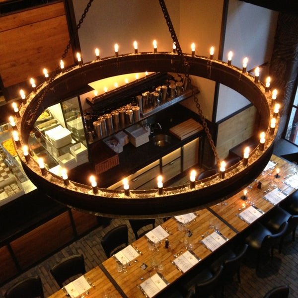 Foto tirada no(a) Restaurant-Café In de Waag por Roy A. em 1/9/2013