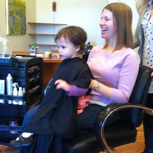 Салон параллель. Салон красоты nzb тверь. Сахар салон красоты ставрополь. Версаль кисловодск 40 лет октября. Магазин авангард киселевск.