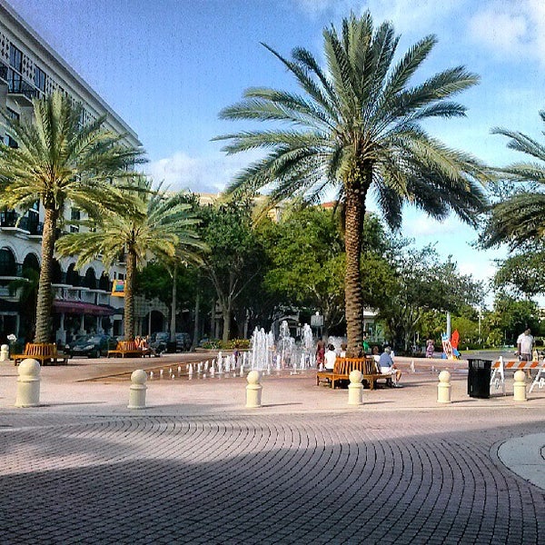 Fountains On Clematis Fountain in Downtown West Palm Beach