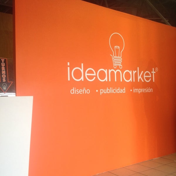 Foto tomada en Ideamarket  por Nelly el 9/26/2013