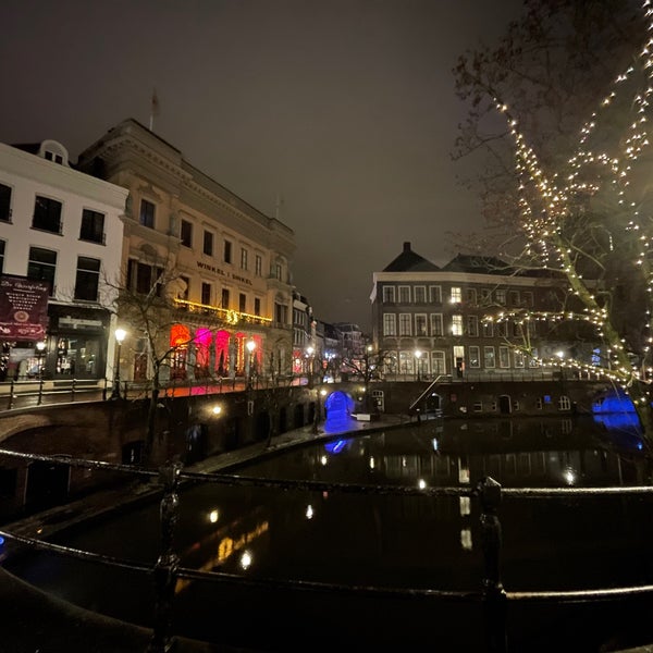 12/30/2021 tarihinde Ronnie d.ziyaretçi tarafından Winkel van Sinkel'de çekilen fotoğraf