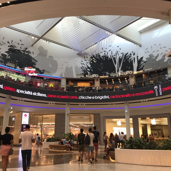 Photos at Fiorentina Store - Centro Commerciale \