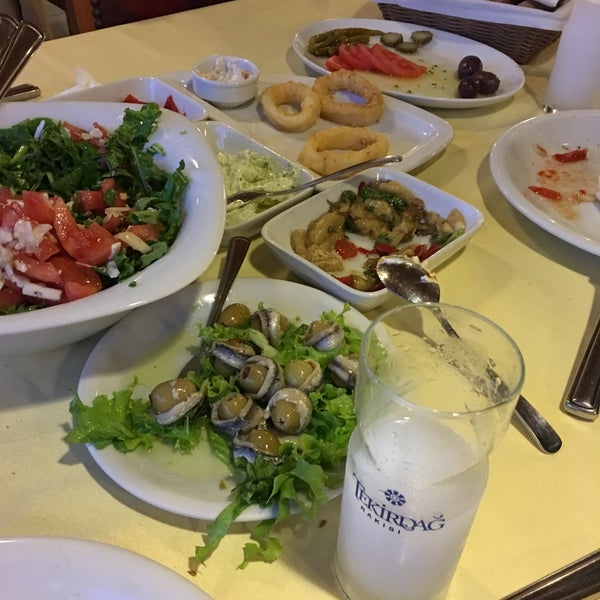 Photo taken at Halit Balık Restoran by Megi S. on 5/2/2019