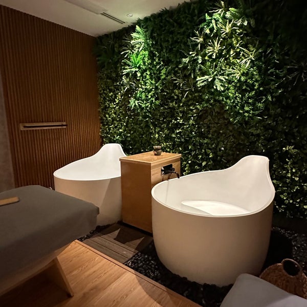 Urban Retreat Spa - Spa