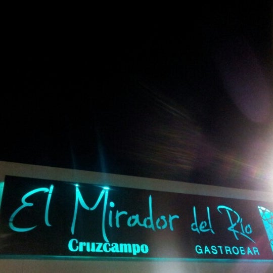 8/12/2013にVeronica L.がEl Mirador del Ríoで撮った写真