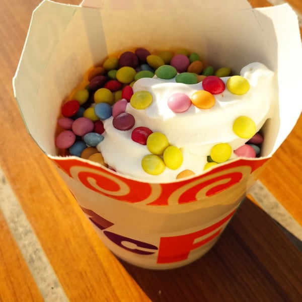 McDonald's Fast Food Restaurant in Poruba