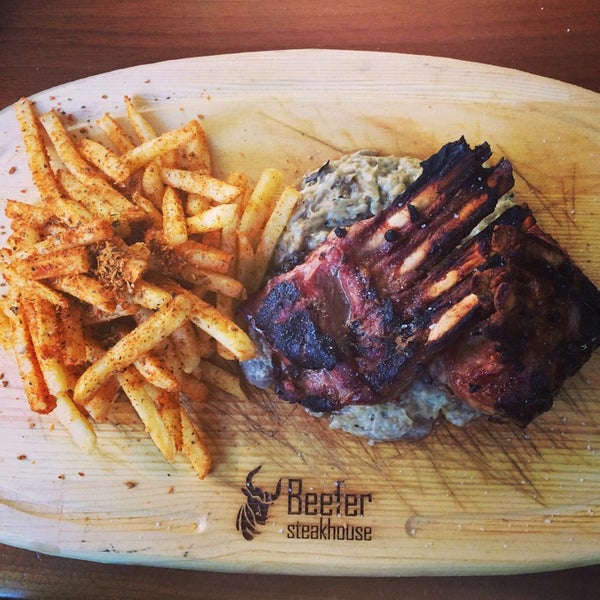 Photo taken at Beefer Steakhouse by Gizem O. on 9/20/2014