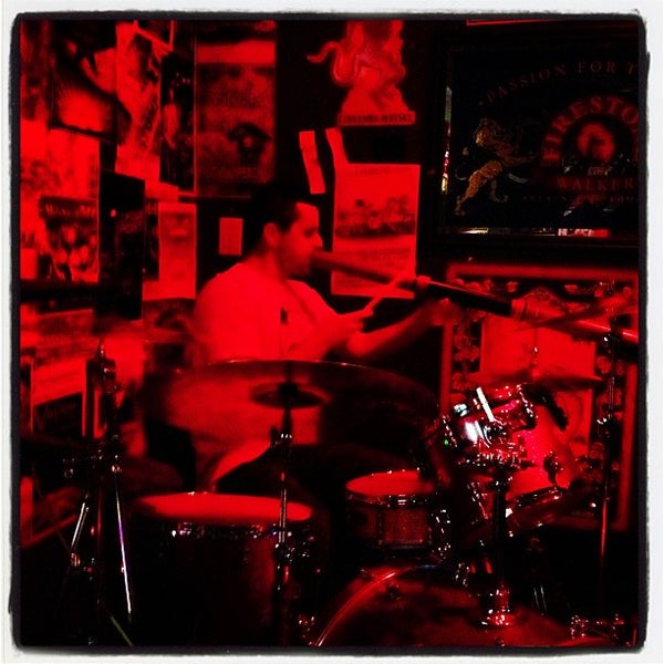 Photo taken at Frog &amp; Peach Pub by Slightly Stoopid on 2/20/2013