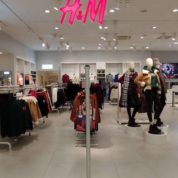 H M Clothing Store