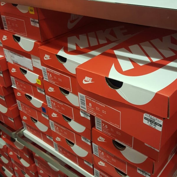 nike outlet arnison centre