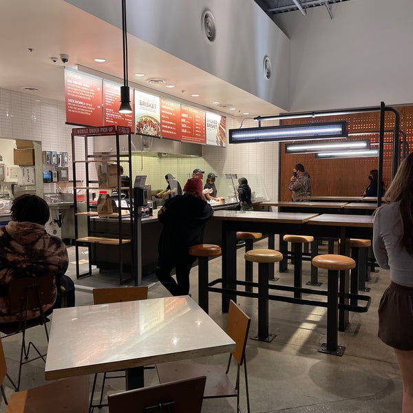Chipotle Mexican Grill Mexican Restaurant in