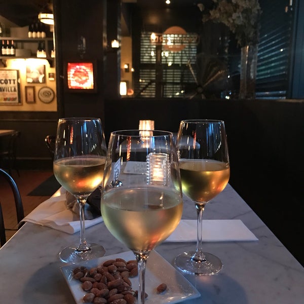 8/25/2018にAungがVanguard Wine Barで撮った写真