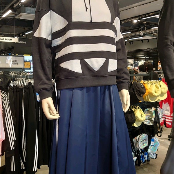 Adidas 土岐プレミアムアウトレット店 スポーツ用品店