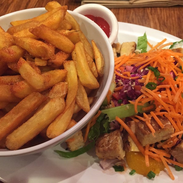 Photo taken at Veggie Grill by Xenia H. on 1/17/2015