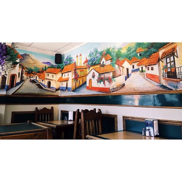 3/19/2014 tarihinde Xenia H.ziyaretçi tarafından La Fogata Mexican Restaurant &amp; Catering'de çekilen fotoğraf