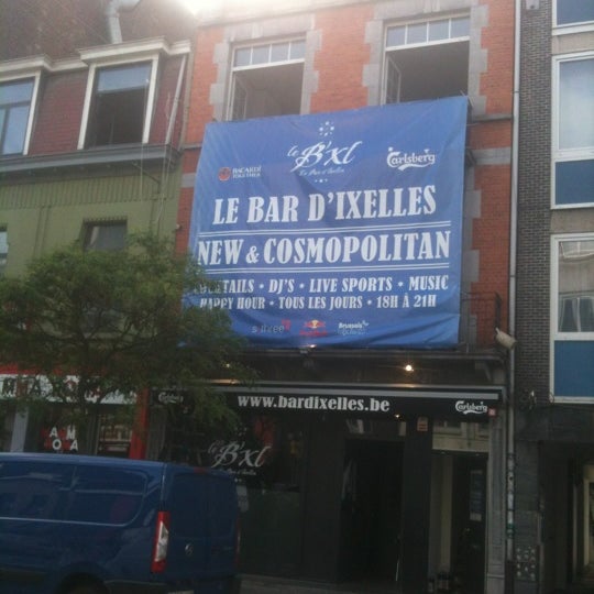 Photo taken at Le Bar d&#39;Ixelles by Nicolas D. on 9/25/2012