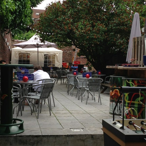 6/18/2013 tarihinde Nicolas D.ziyaretçi tarafından Le Bar d&#39;Ixelles'de çekilen fotoğraf