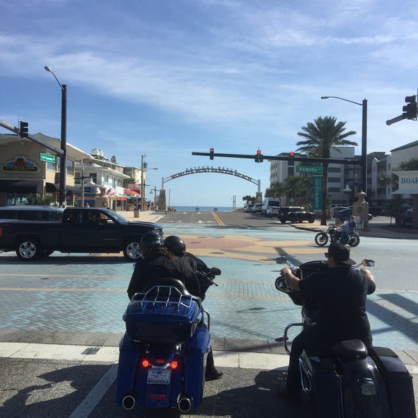 Daytona Beach Oceanwalk POINT BREAK Gift Store in Daytona Beach